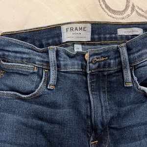Frame jeans with cutout knee size 26